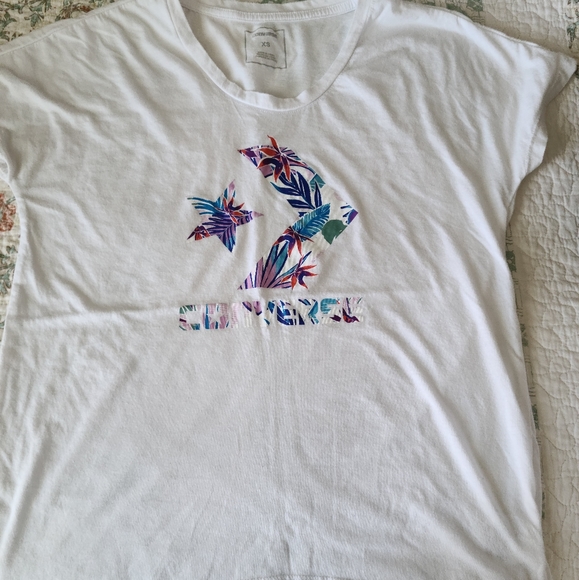 Converse Shoes with matching Shirt! - Picture 4 of 5